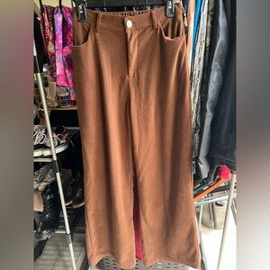 Adorable brown pants, women’s Small